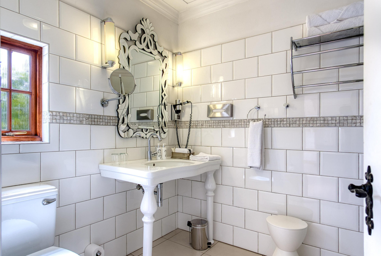 Bathroom 5, Heinitzburg Boutique Hotel, Windhoek East