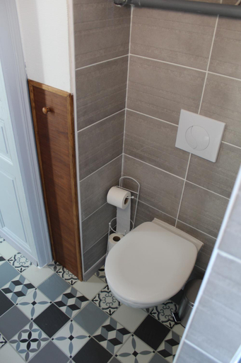 Bathroom 2, LES COTTAGES DU PRYTANEE, Sarthe