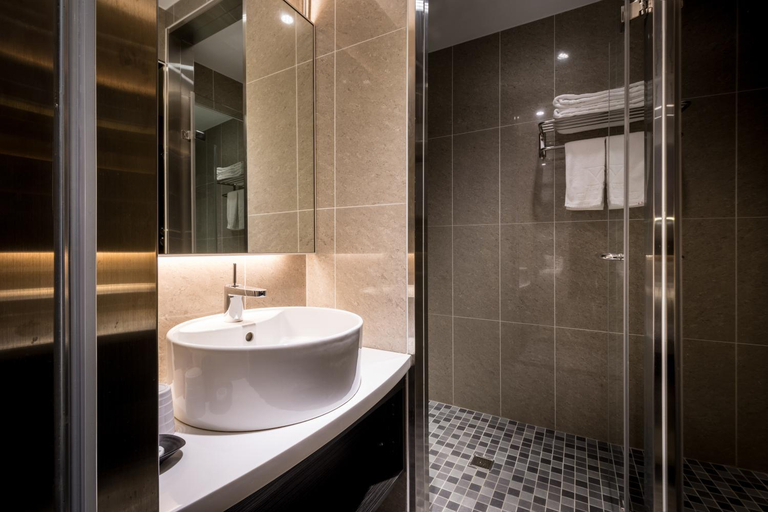 Bathroom 5, YI SU HOTEL - TAIPEI NINGXIA, Taipei City