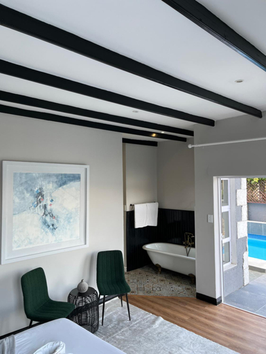 Others 3, Serene Suite On The Dam, Bojanala