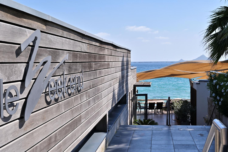 Public Area, Hotel Le Week end, Corse-du-Sud