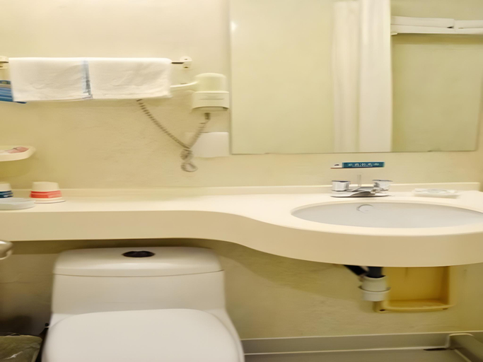 Bathroom, Jinjiang Inn Shenyang Shenbei University Town Normal University, Shenyang