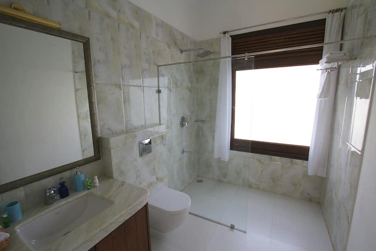 Bathroom 3, Devraj Villa - Luxury Pool Villa Udaipur, Udaipur