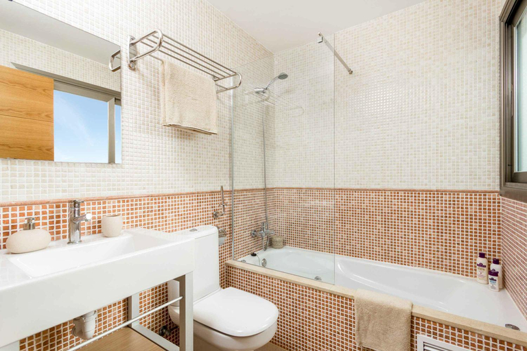 Bathroom 2, Villa Marinda, Baleares