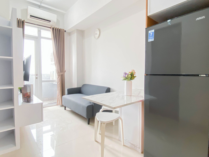 Interior, Warm And Homey 1Br Apartment Vasanta Innopark, Cikarang