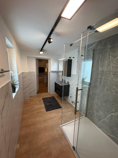 Shower 2, Artemis Zimmervermietung 5 Ein Bettzimmer, Hochsauerlandkreis
