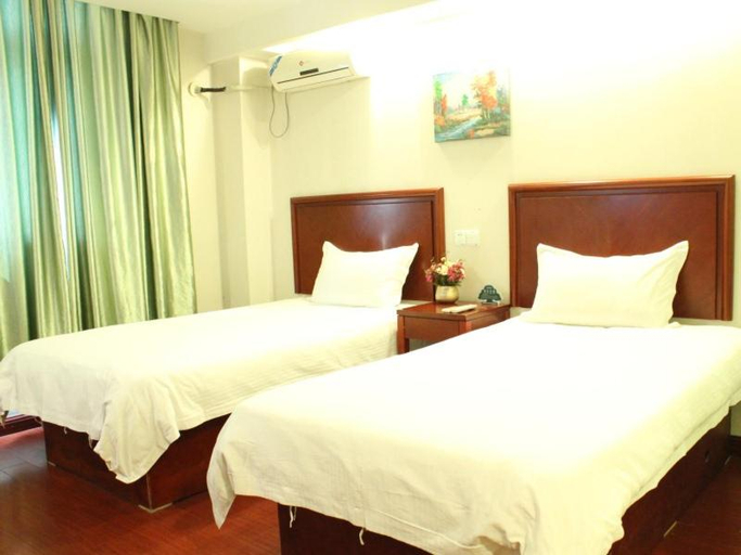Bedroom 3, GreenTree Inn Shanghai Baoshan Yanghang Shuichan Road Hotel, Shanghai