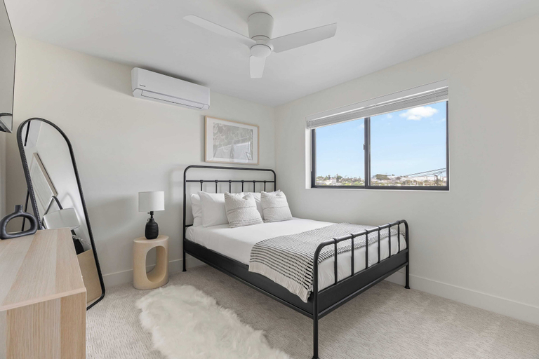 Bedroom 3, Modern 5bdr, Mins to Sunset Cliffs & Ocean Beach Point View Luxe by Avantstay, San Diego