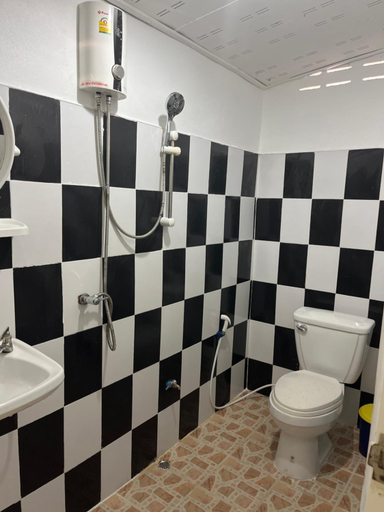 Bathroom 3, New Klong Khong Garden, Ko Lanta