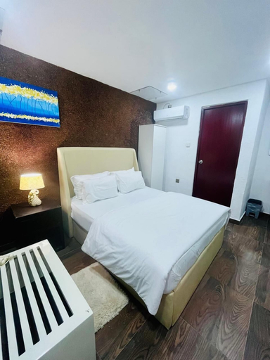 Others 3, Newyork Guest House, Thimbirigasyaya