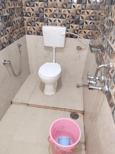Bathroom, Rudra Guest House, Varanasi