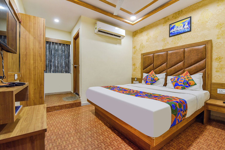 Room 5, FabHotel Silver Inn, Ahmadabad