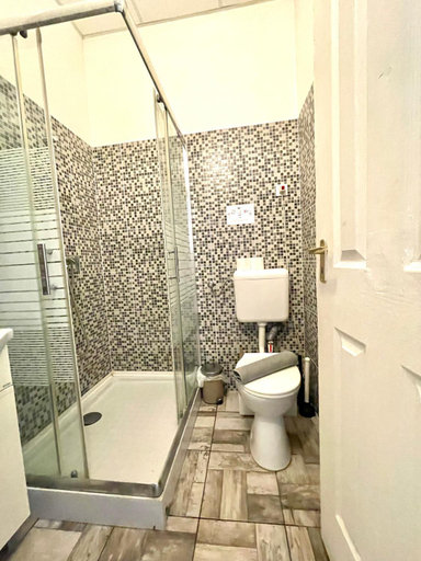 Others 5, Aradi Rooms with Private bathroom in the City Centre MID TERM, Budapesti