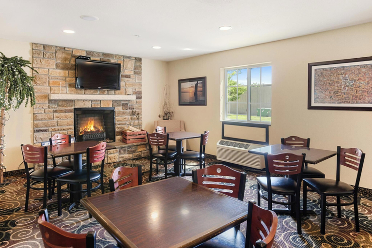 Food & Drinks 5, Cobblestone Hotel & Suites - Knoxville, Marion