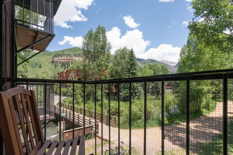 Others 3, Manitou Lodge 6 by Alpine Lodging Telluride, San Miguel