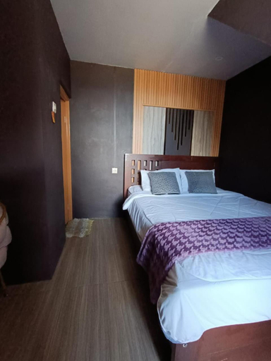 Others 2, Oryza villa, Probolinggo