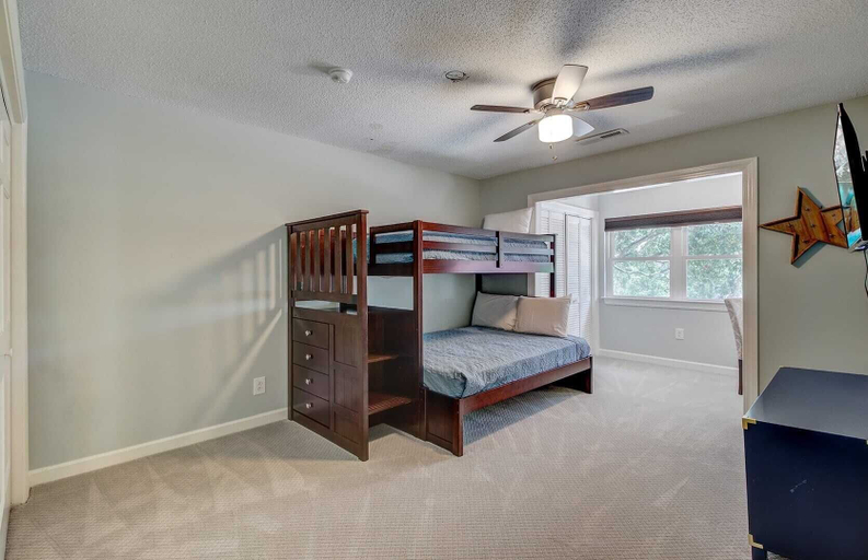 Bedroom 4, 11 43rd Avenue by Avantstay Pool + Close to Beach!, Charleston
