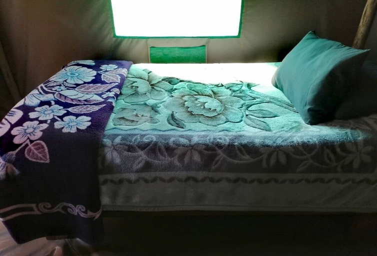 Bedroom 3, Nyati Camp Site and Coffee Shop, Ngamiland East