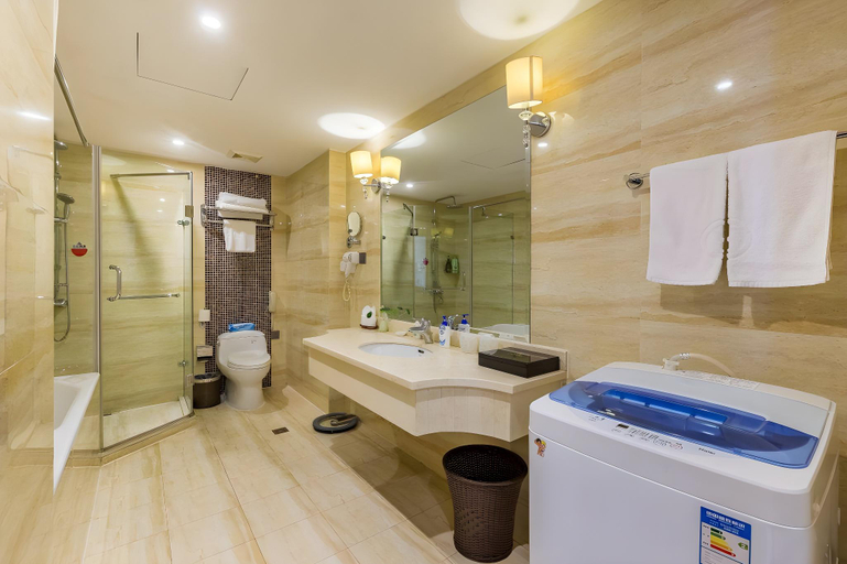 Bathroom 4, Hongqiao Yun Feng, Shanghai