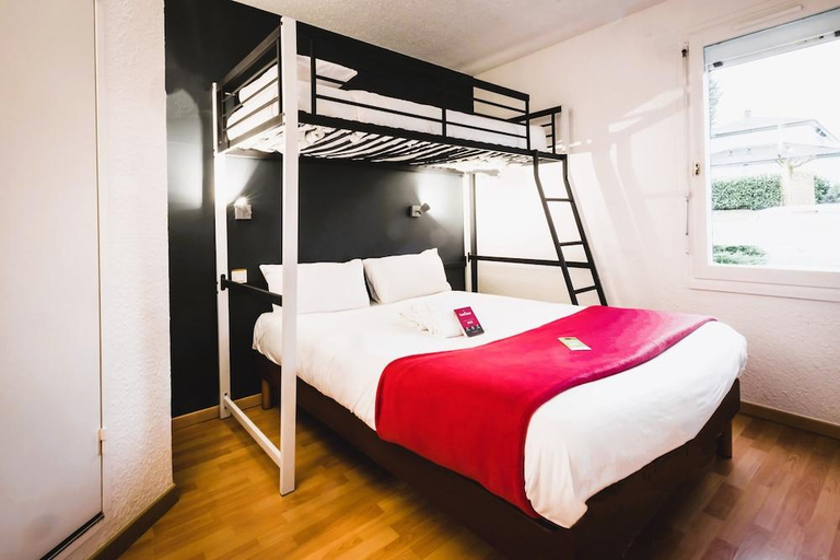 Bedroom 3, Brit Hotel Essentiel Limoges Nord Calme, Parking gratuit, acces rapide A20, Haute-Vienne
