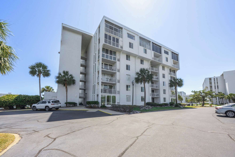 Exterior & Views 2, Destin Retreat: Walk to Private Beach & Pool, Okaloosa
