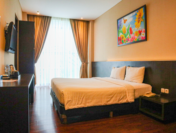 Oasis Siliwangi Sport Hotel - Tap to explore photos