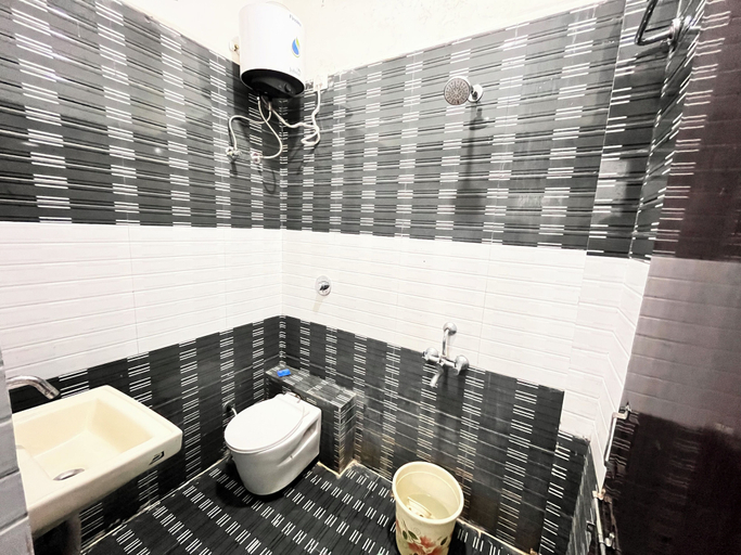 Bathroom, Hotel Shree Bageshwar Inn, Ujjain