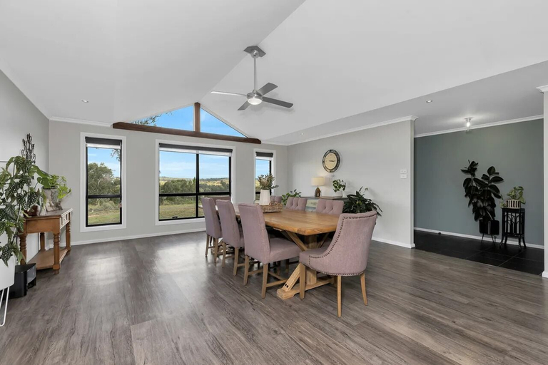 Lobby, Janaki Farm house& home stay, Cooma-Monaro