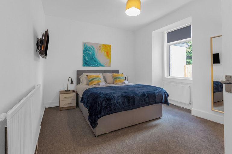 Bedroom 3, Arran Cottage Spacious 4-Bedroom House, North Lanarkshire