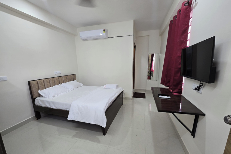 Bedroom 2, Om Sri Vigneshwara Palani Grand Hotel, Hyderabad