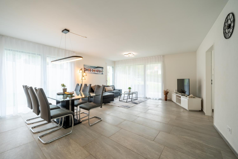 Others 4, Swiss Suites, Zofingen