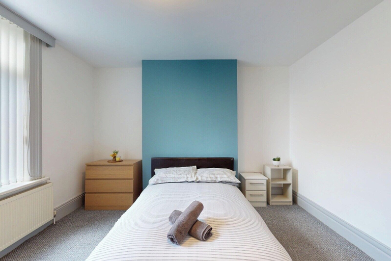 Bedroom 2, Cosy Home in Sunderland, Sunderland