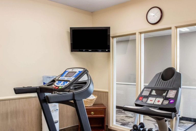 Others 4, Comfort Inn, Halifax