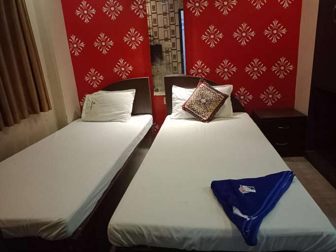 Bedroom, Golden Heaven Hotel & Restaurant, North 24 Parganas