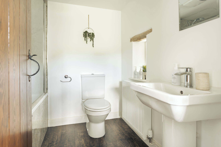 Bathroom 5, Jackson s Barn in Water Yeat, Cumbria