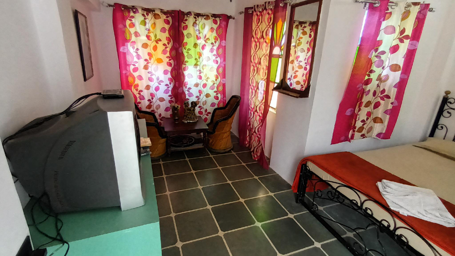 Bedroom 3, Jag Niwas Guest House, Udaipur