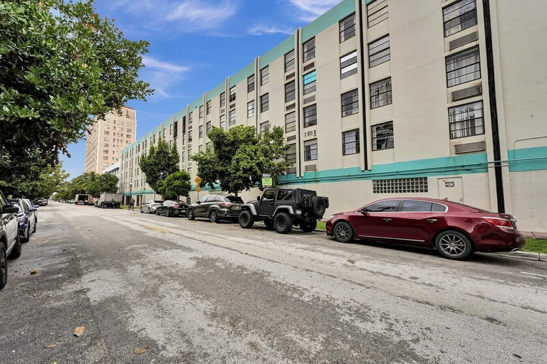 Others 2, Ocean Dr 1BR Miami Beach Getaway, Miami-Dade