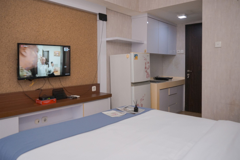 Bedroom, Pleasureable Studio Room At Serpong Greenview Apartment, Tangerang Selatan