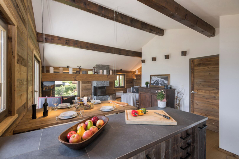 Food & Drinks, Chalet Capricorne Alpine Chique Sauna, Martigny