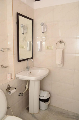 Bathroom 4, Kotra Haveli Hotel, Udaipur