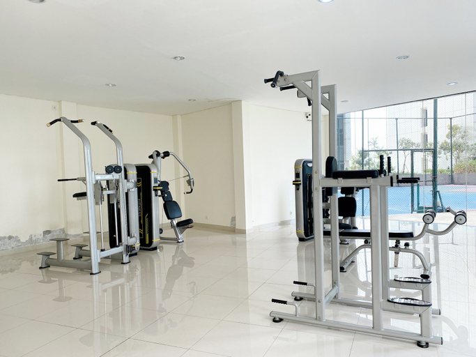 Gym, Spacious And Homey Studio Apartment At Pollux Chadstone, Cikarang