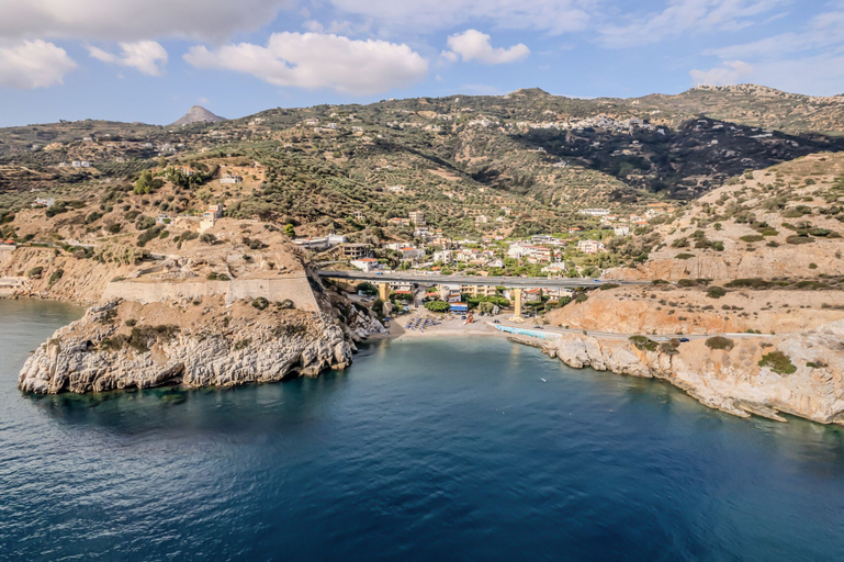 Others 5, Villa Nikos, Crete