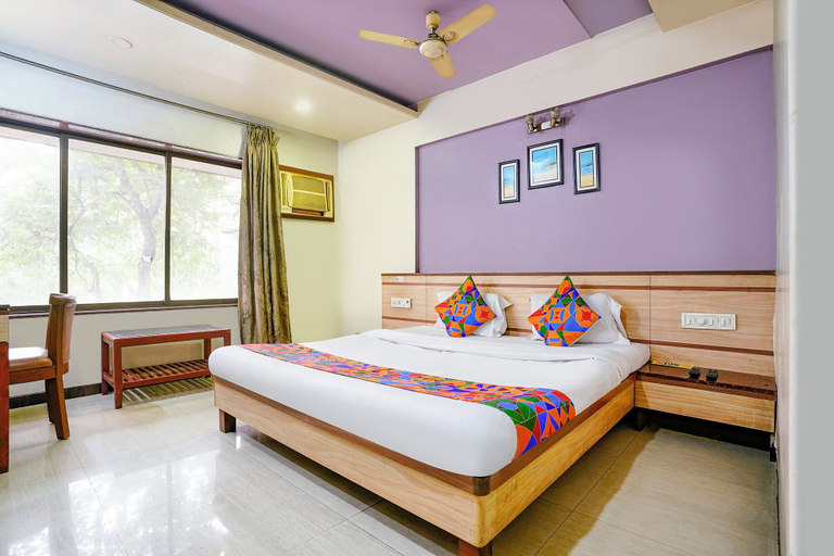 Room 2, Fabhotel Guru Heritage, Raigarh