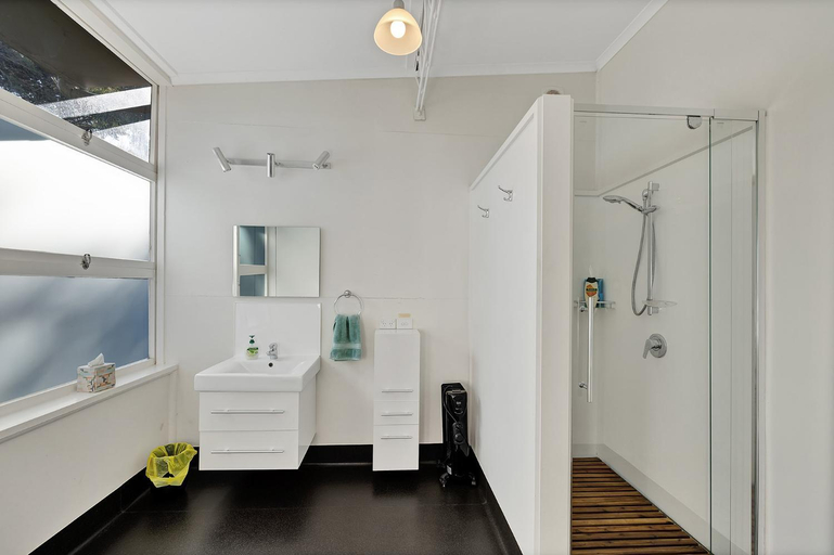 Bathroom 3, Harmony at Tower Hill Apartment, Moyne - South