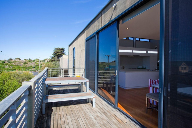 Others 4, Debonair 1, Surf Coast - West