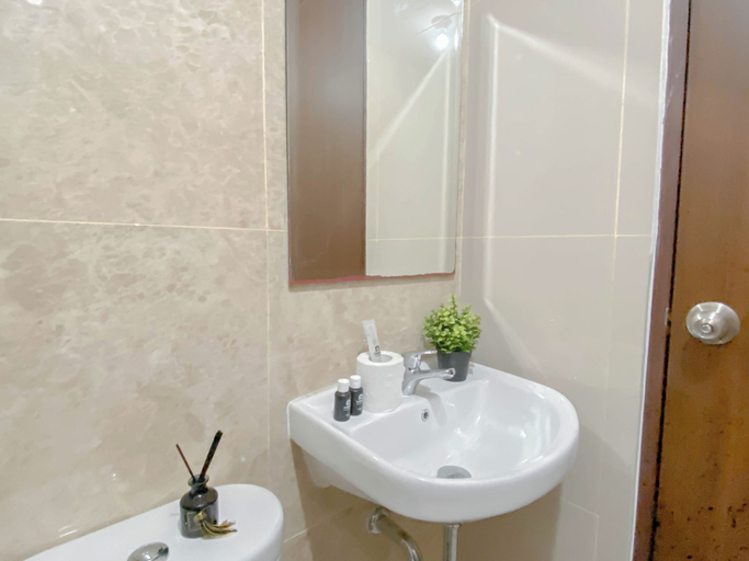 Others 4, Homey And Tranquil 2Br Apartment Transpark Cibubur, Depok