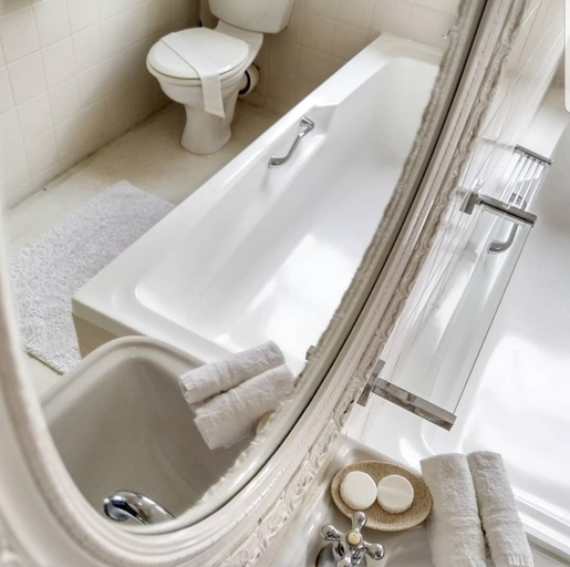 Bathroom 2, Seagull Hermanus, Overberg