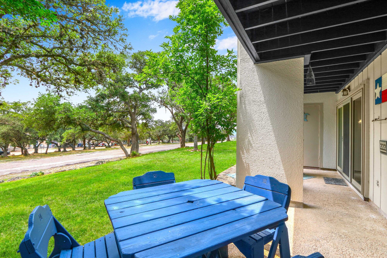 Others 4, Charming Lakeside Condo - Moments to Lake Fun, Comal
