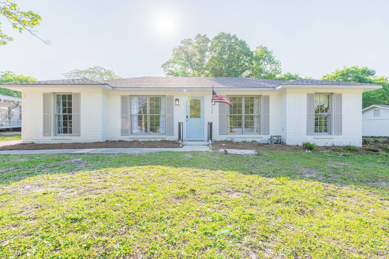 Exterior & Views, Crowning Glory w Pool & GameRoom, Muscogee