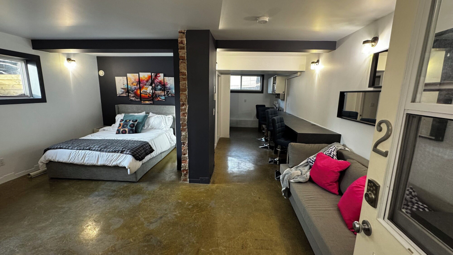 Others 5, Main Street Hotel, Division No. 3